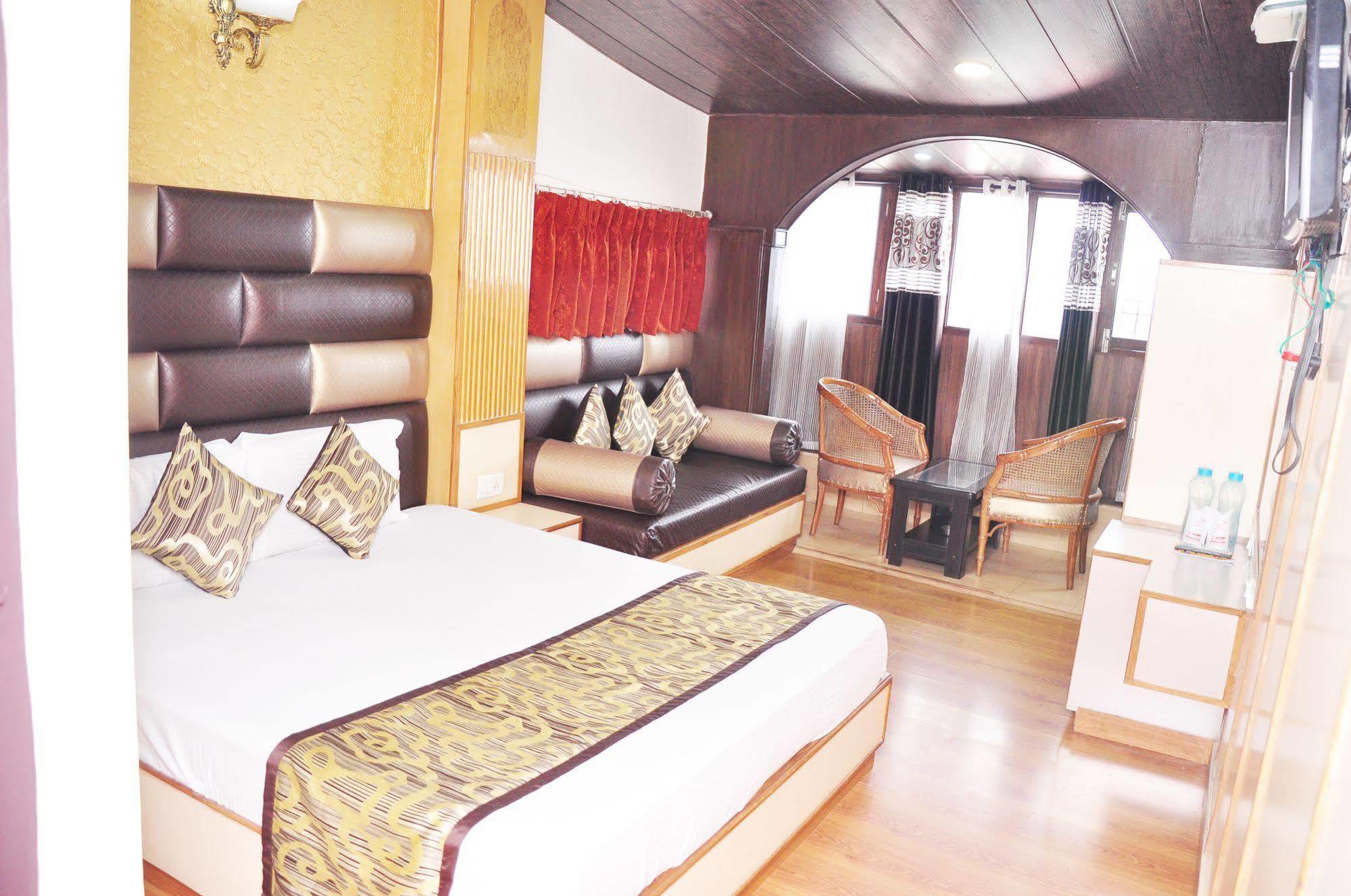 Hotel Sidharath Simlá Kültér fotó