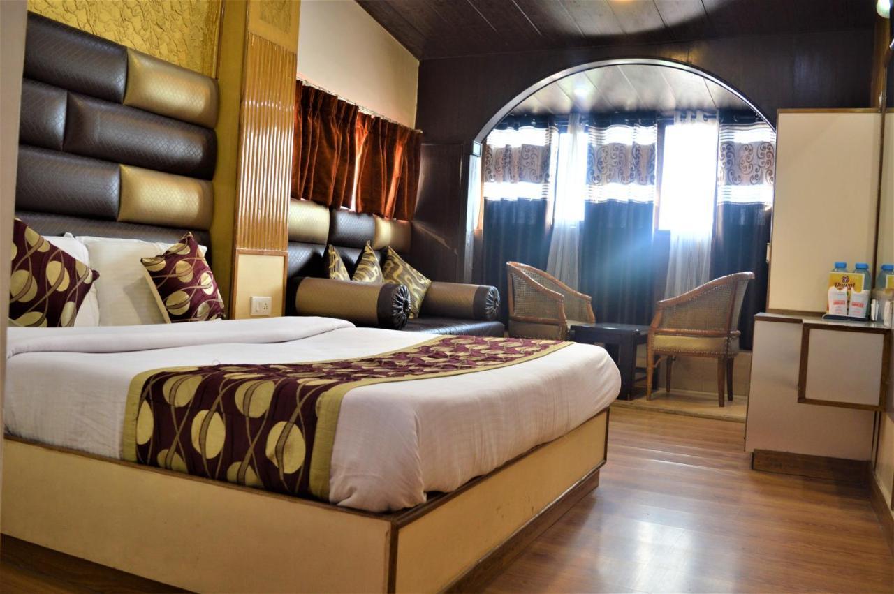 Hotel Sidharath Simlá Kültér fotó